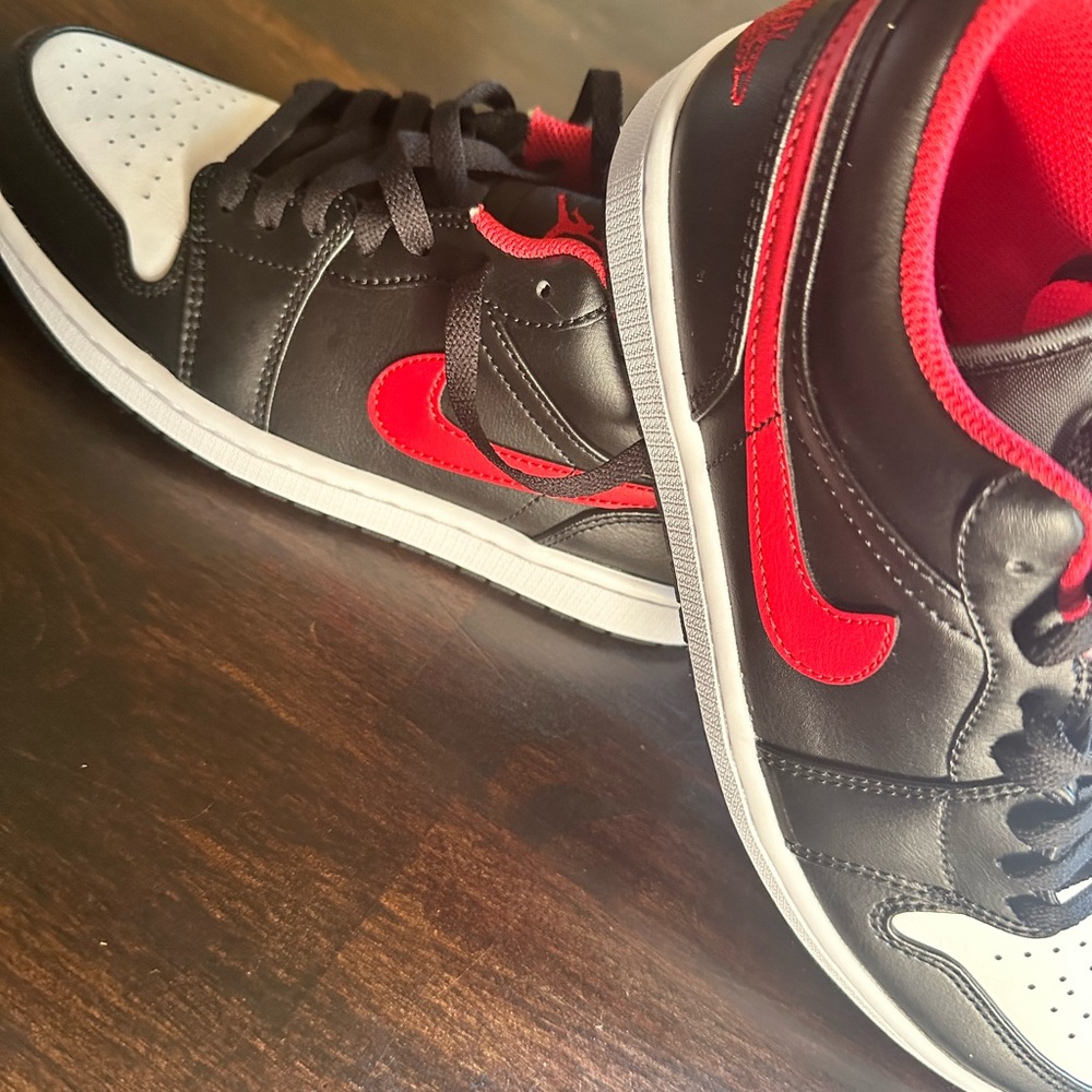 Nike Jordan 1 Low Men’s size 7.5 Brand New